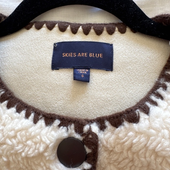 Skies Are Blue Sherpa Jacket - Picture 2 of 6